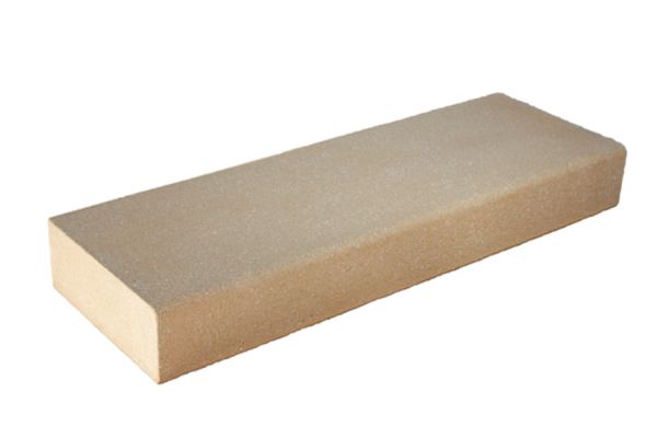 PARADISO Blockstufe, ocker, gestrahlt, gefast