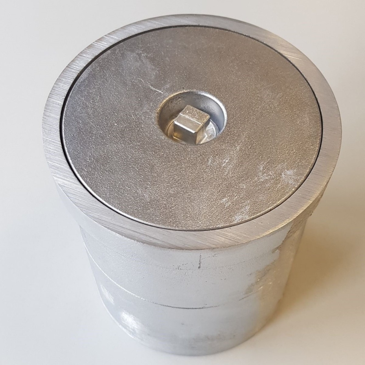 Spülstutzen Alu 100 mm inkl.Deckel