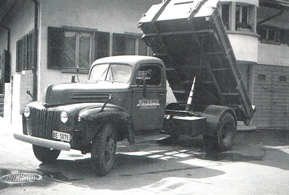 Historisches Foto des ersten LKW der Wüthrich AG